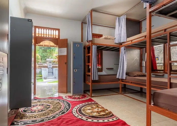 Hostel Jero Di Bisma *