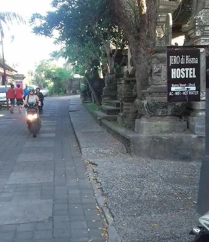 Hostel Jero Di Bisma